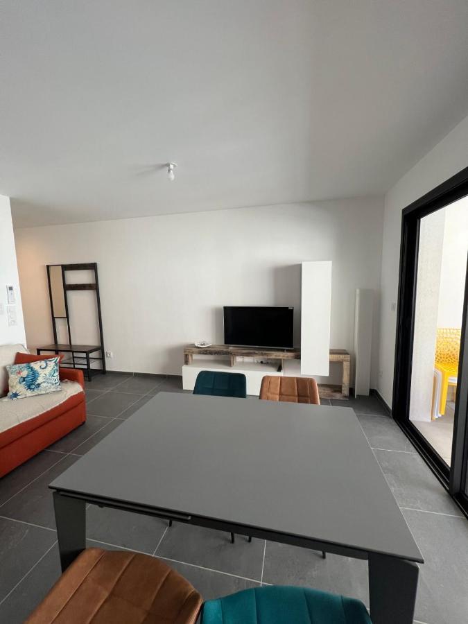 Villa Marie 2 Appartement Tout Confort Climatise 1 Chambre Proche Plage Le Grau-du-Roi Bagian luar foto